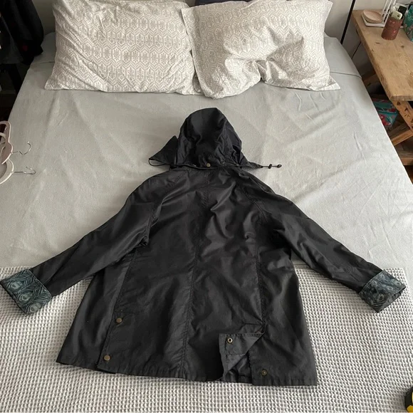 BARBOUR LIBERTY BEADNELL WAX COTTON HOODED JACKET, EUC. US 14 UK 18 - Picture 7 of 16